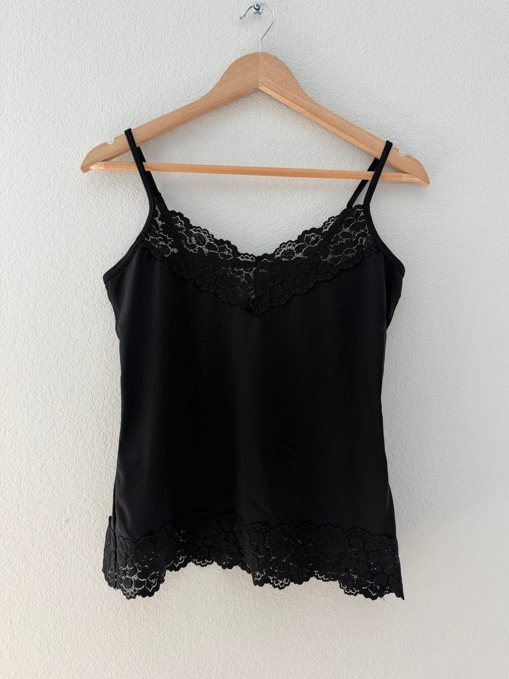 White House Black Market Black Lace Trim Camisole Tank Top Size L